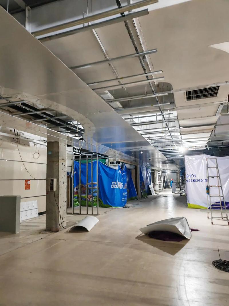 砥礪前行，筑夢未來——記河南祥瑜展興建筑裝飾鄭州外貿(mào)中心項(xiàng)目施工現(xiàn)場