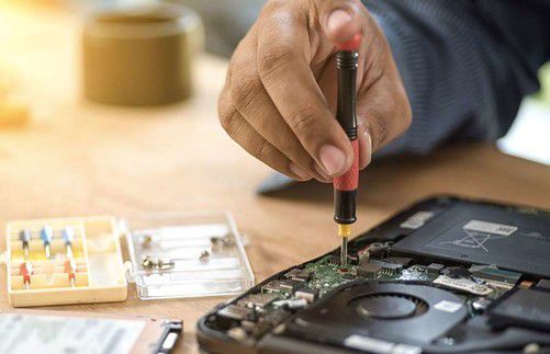 電腦故障別慌！除了男朋友，這些專業維修渠道值得信賴